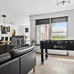 Lovely In With Kitchen Semesterbostad
