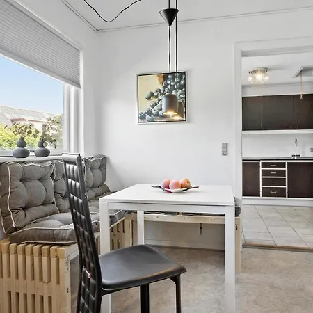 Lovely In With Kitchen Semesterbostad *
