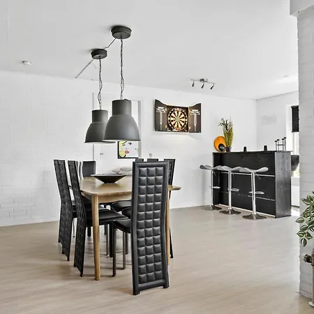 Lovely In With Kitchen Semesterbostad *